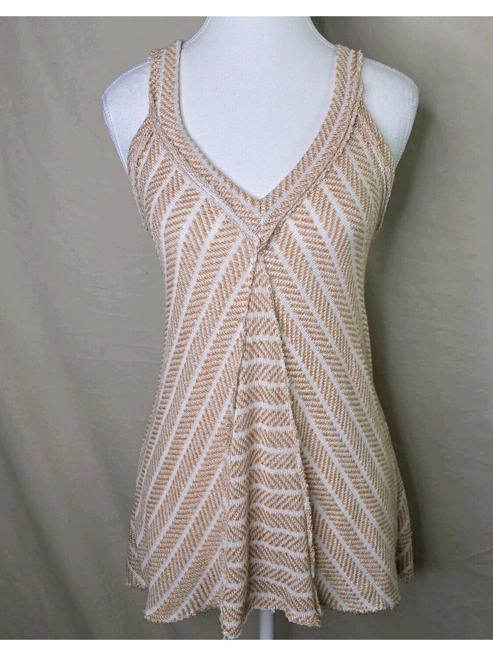 BKE Buckle Orange White Herringbone Knit Tank Top Size M